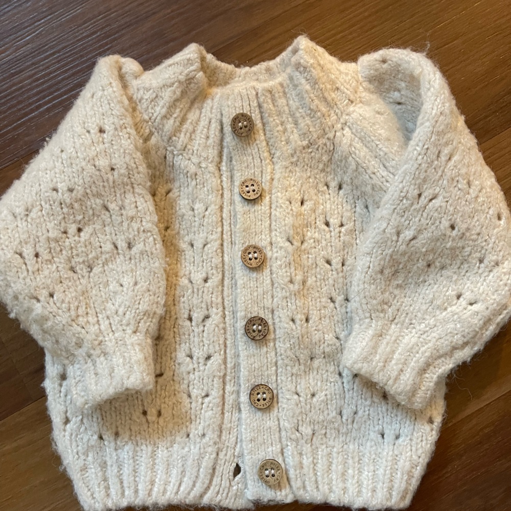 Rylee cru beige sweater